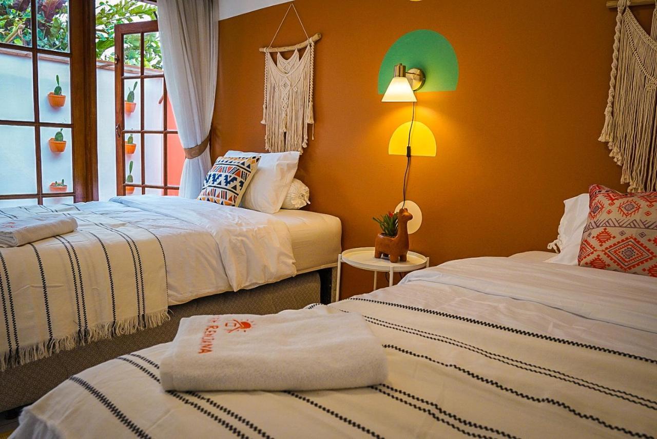 Roemah Renjana Bandung Bed & Breakfast Exterior foto