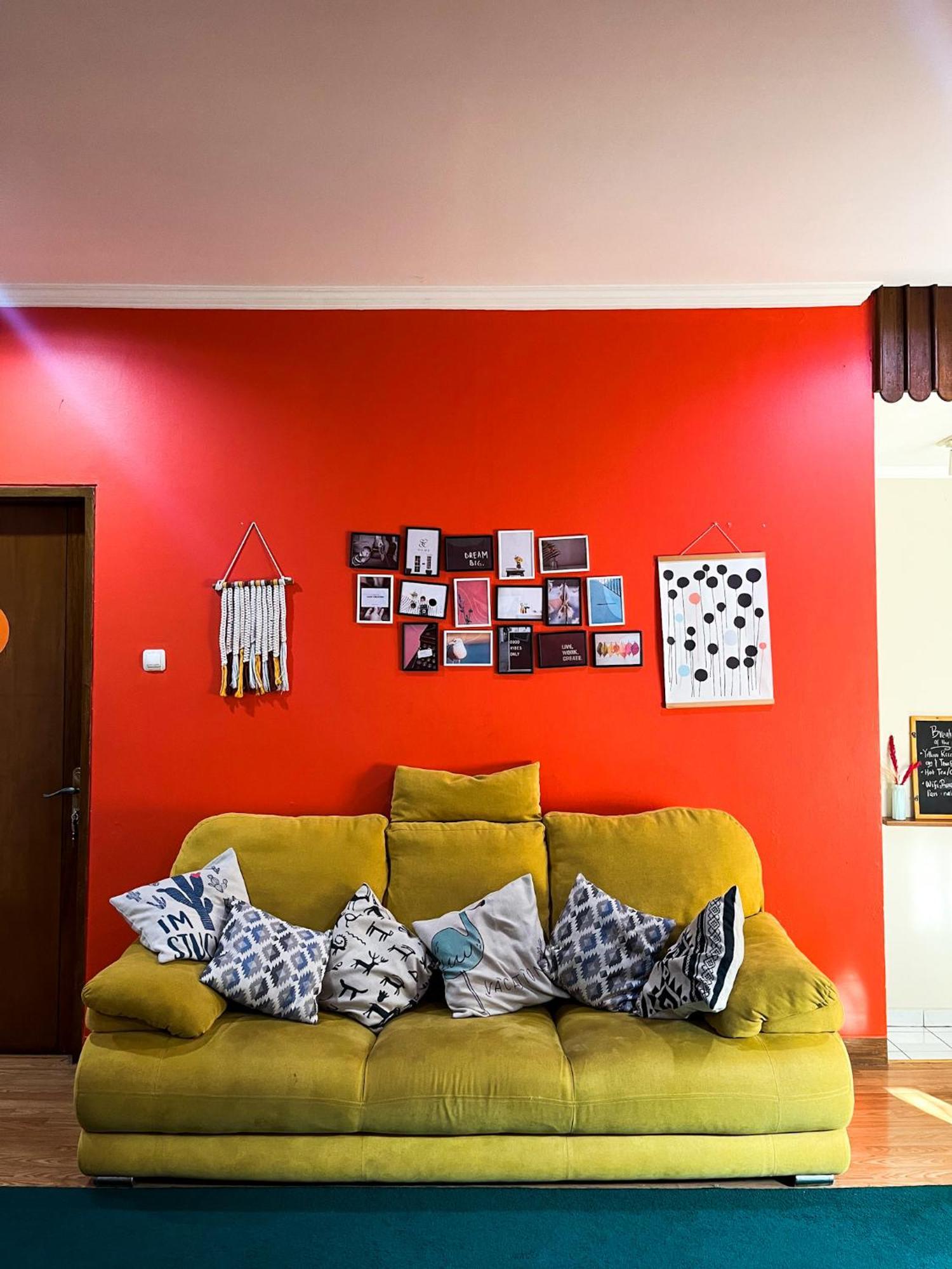 Roemah Renjana Bandung Bed & Breakfast Exterior foto