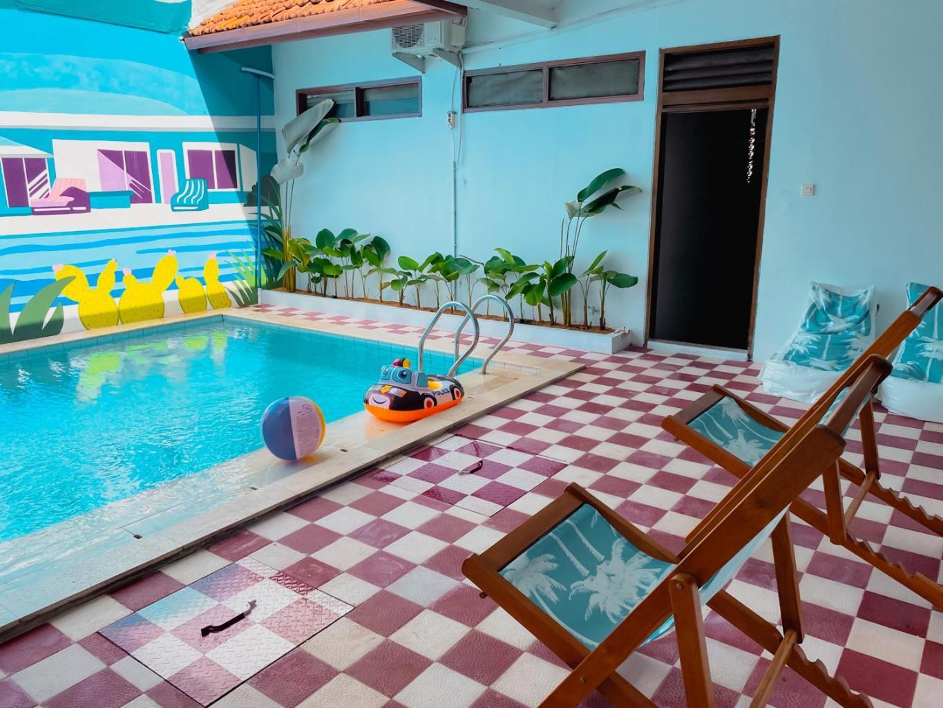 Roemah Renjana Bandung Bed & Breakfast Exterior foto